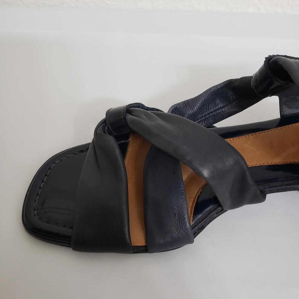 #Nurture Shaker Women Soft Dark Navy Leather Dress Sandals - Picture 12 of 16